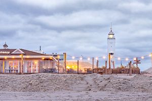 Phare de Noordwijk avant le lever du soleil