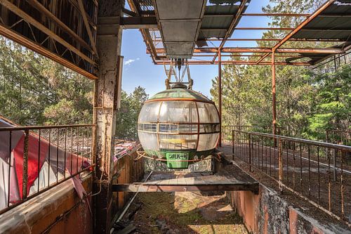 verlassene Seilbahn von Ivana Luijten