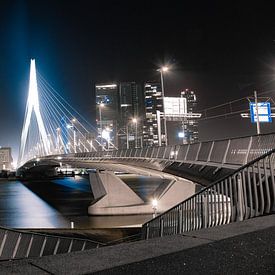 Erasmusbrug in de avond van Mfixfotografie