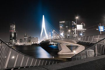 Erasmus-Brücke in RGB von MPC Fotografie Corporate