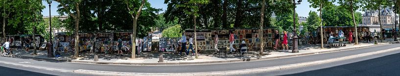 Between book covers and boulevard by Karsten Rahn