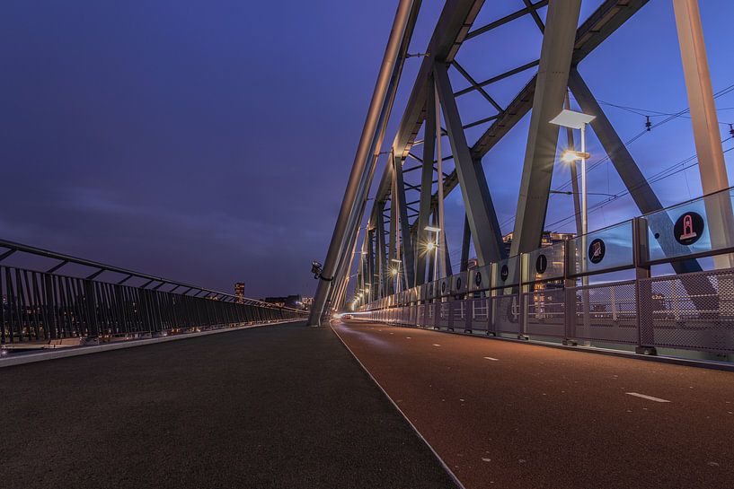 Le pont ferroviaire de Snelbinder Nijmegen par Klaas Doting