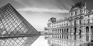 Musée du Louvre * PARIS (monochrome) sur Sascha Kilmer