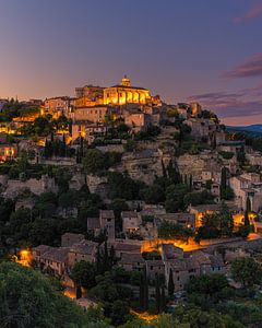 Sonnenuntergang in Gordes, Frankreich