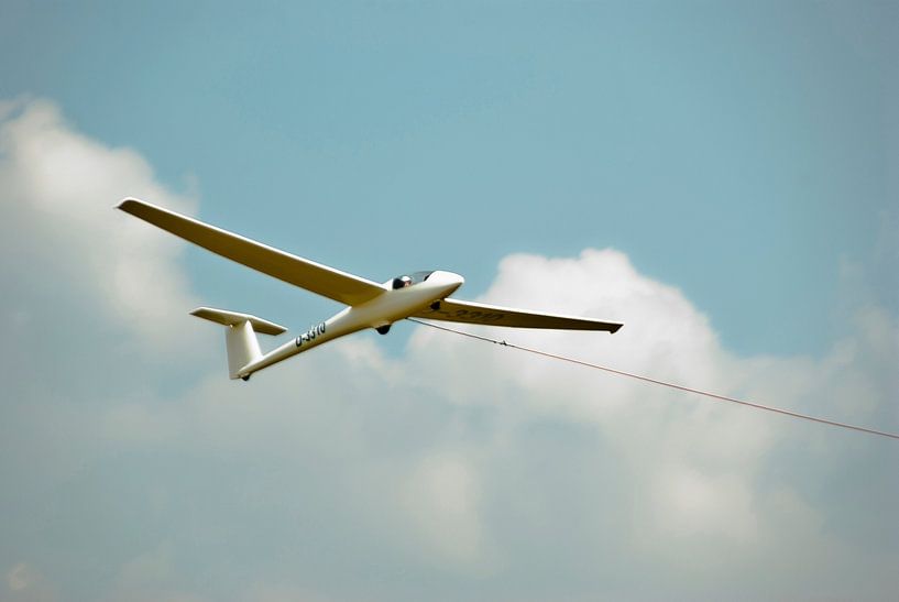 Glider by Norbert Sülzner