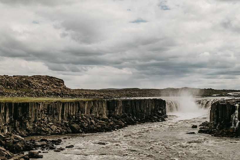 Ijslands landschap | Waterval | Roadtrip van Floor Bogaerts
