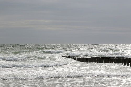 golfbrekers met zee in zeeland