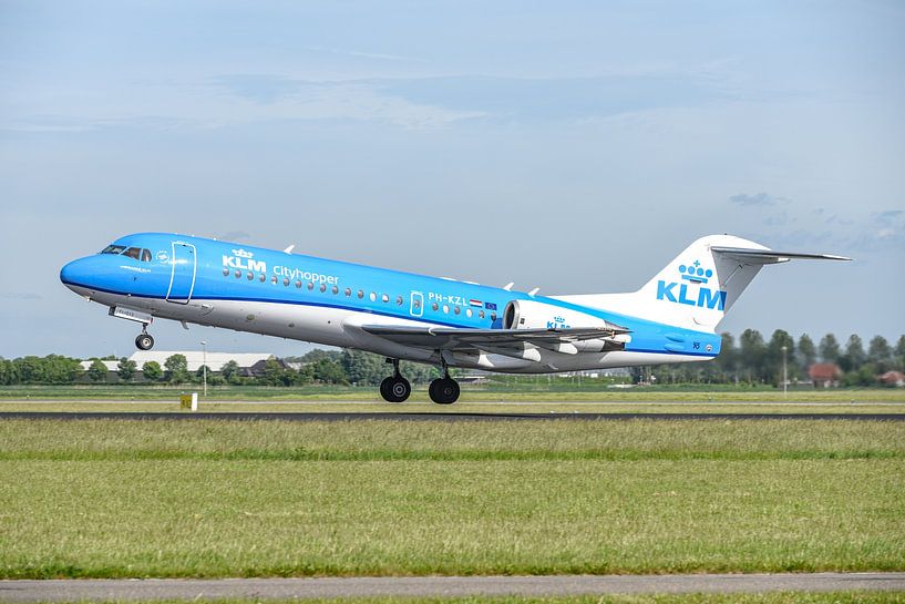 Take-off KLM Cityhopper Fokker 70. by Jaap van den Berg