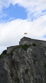 Burg über den Felsen von Bambi Lu