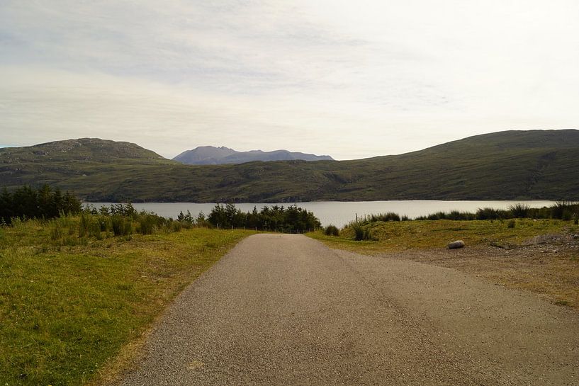 Scotland is full of beautiful landscapes everywhere you look. by Babetts Bildergalerie
