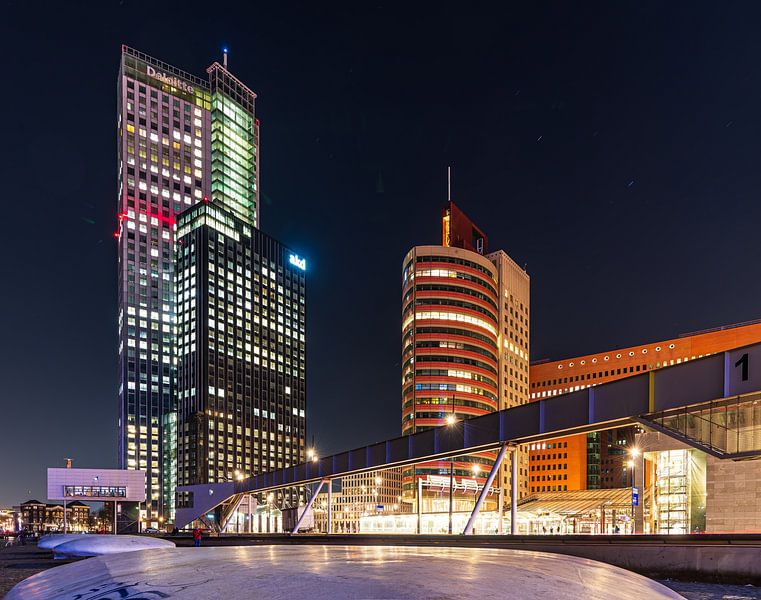Maastoren in Rotterdam South at night by Henko Reuvekamp