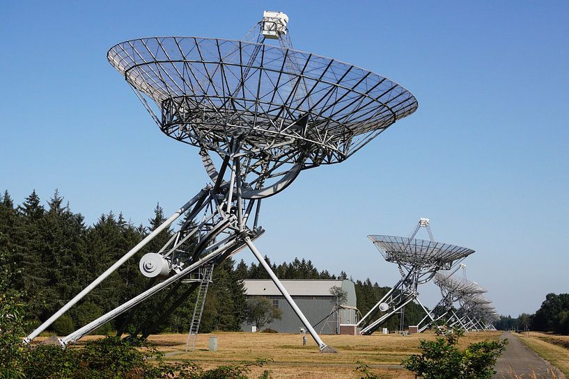 Radio telescopes Westerbork by PixelPower
