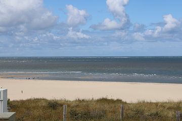 Strand en zee Texel van Monica de Roo-Peeters