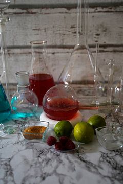 Raspberry meets rum cocktail in a flask by Babetts Bildergalerie