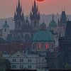 Prague - Lever de soleil sur la vieille ville sur t.ART