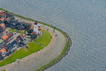 Luchtfoto van het vroegere eiland Urk in Flevoland van Sjoerd van der Wal