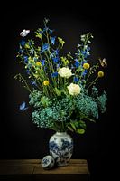 Still life: Bouquet blue and yellow