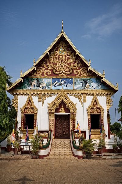 The sacred architecture of Wat Luang in Pakse by Frank Photos