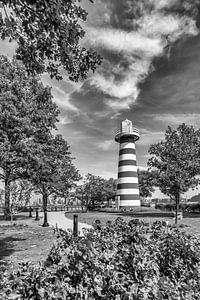 Lighthouse Point und NYC-Skyline - Monochrom