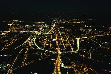 Neubrandenburg bij nacht Luchtfoto 2023 van leonardosilziano