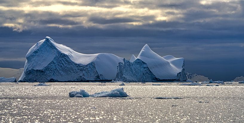 Gigantesque iceberg Péninsule antarctique par Kai Müller