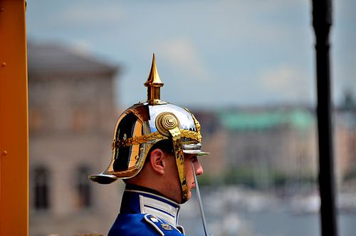 Helm van de wacht bij Koninklijk paleis in Stockholm
