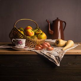 Photo still life of vegetable fruit and an enamel jug by Bianca Neeleman