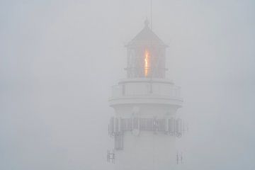 Vuurtoren in de mist van Stephan Zaun