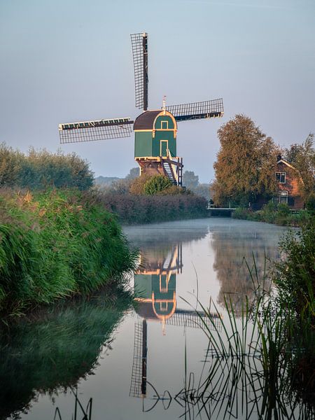 Historic windmill near Kockengen by Erwin Pilon