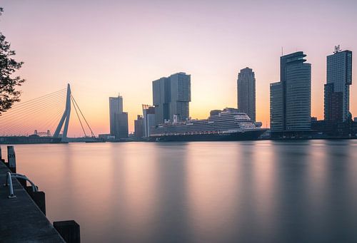 Sunrise at the cruiseterminal