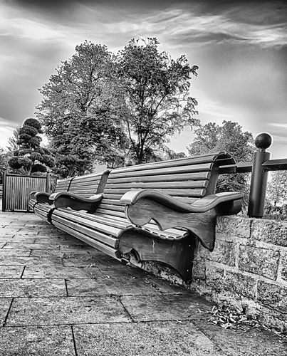 Bänke (schwarz-weiß)