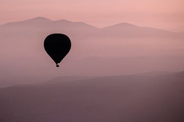 Heißluftballon in Kappadokien, Türkei von Melissa Peltenburg