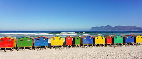 Kleurrijke strandhuisjes badhuizen strand Muizenberg in Zuid Afrika