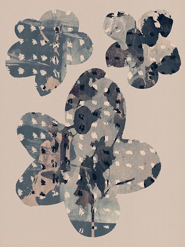 3 grote bloemen. Wabi- sabi botanische collage.