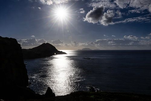 stralende zon op het schiereiland san lourenco op madeira