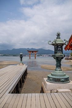 Oranje torii Miyajima Japan