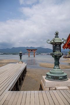 Oranje torii Miyajima Japan