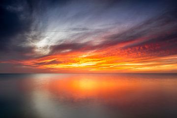 Aruba sunset van Harold van den Hurk
