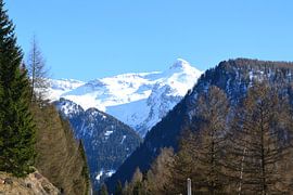 mountainous landscape in Austria by Jeroen Franssen
