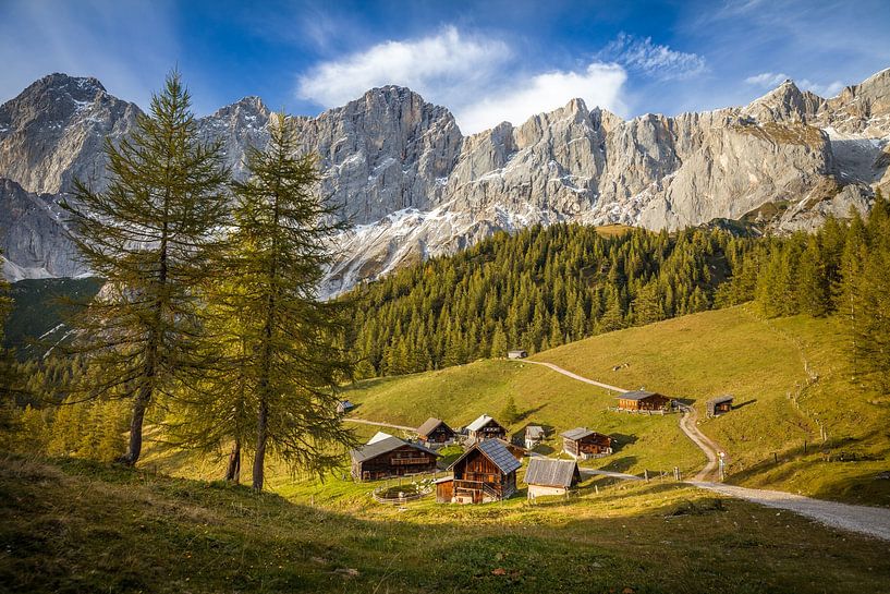 Path to the Neustattalm (1,530 m) in front of the Dachstein south face by Christian Müringer
