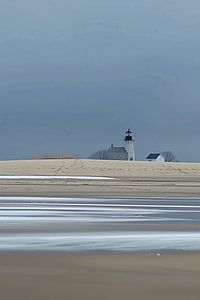 Serenade der Küstenlandschaft - Der Zauber des Leuchtturmlichts am Meer