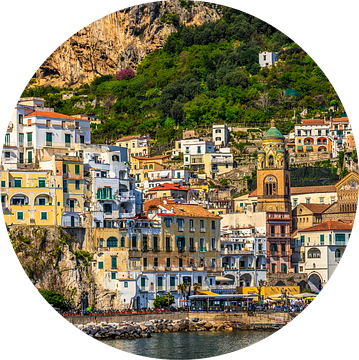 Colourful Amalfi, Italy van Teun Ruijters