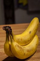 De banaan op haar rug 
