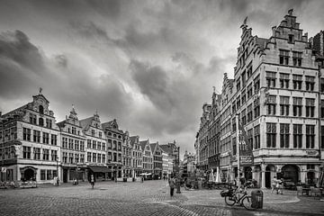 Historic Centre Antwerp by Rob Boon