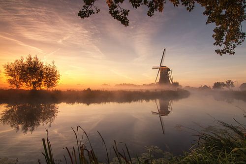 Zonsopkomst bij de boezem molen.
