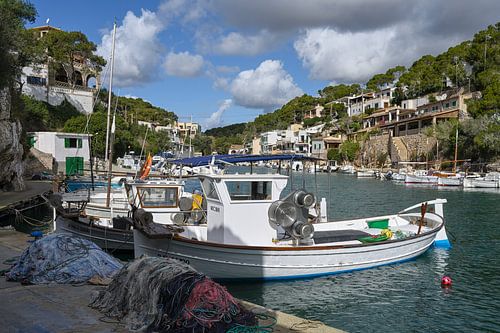 Bateaux de pêche dans le port de Cala Figuera - Magnifique Majorque sur Rolf Schnepp