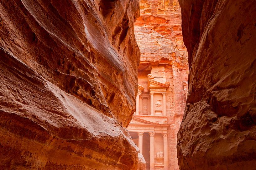 Blick in die Verborgene Schatzkammer in Petra von Nancy Pauwels Photo