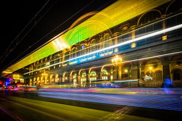 Night rhythm: Long-shutter time at Turin Station