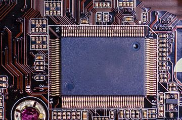 Microprocessor op printplaat in detail van Alexander Baumann