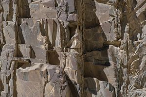 Felswand im Himalaya